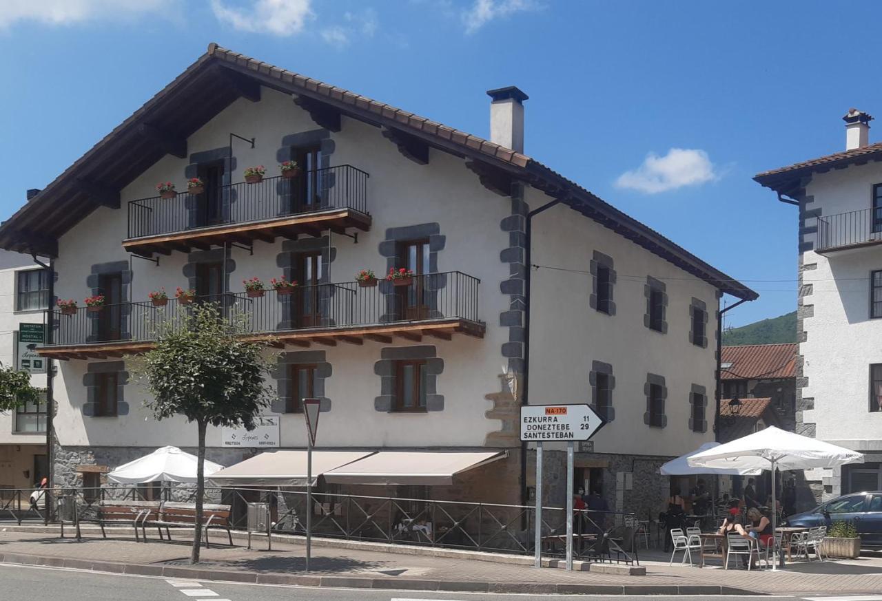 Hostal-Cicloturismo Lopenea Leitza  Εξωτερικό φωτογραφία
