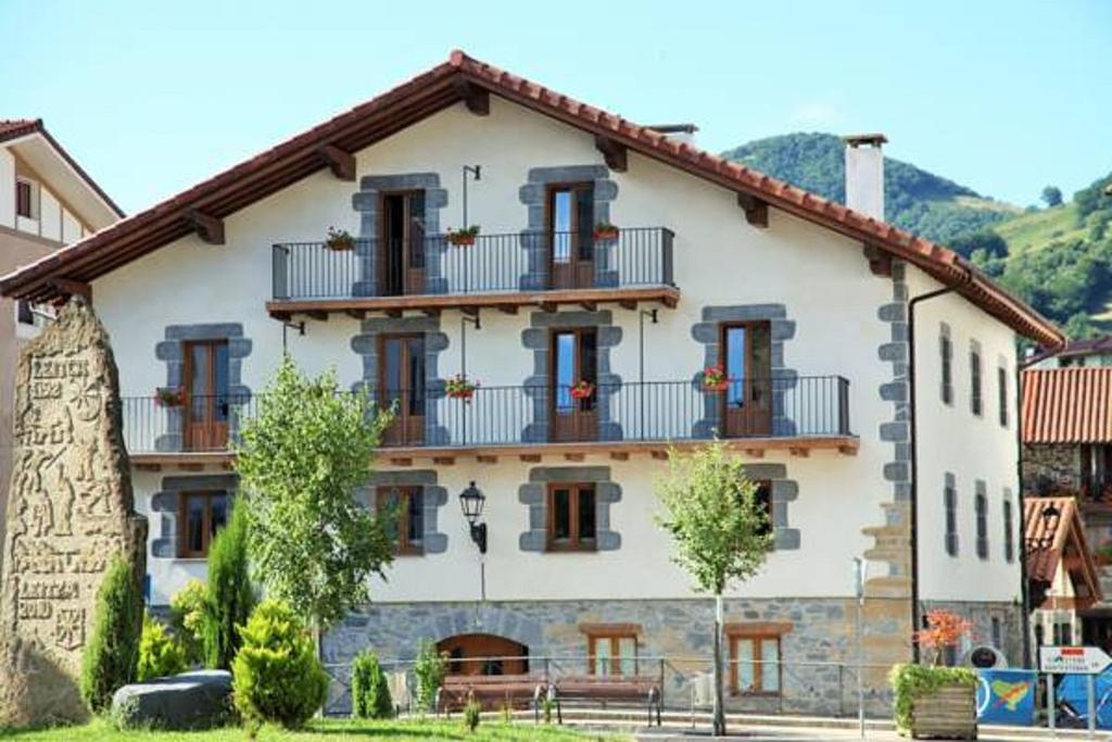 Hostal-Cicloturismo Lopenea Leitza  Δωμάτιο φωτογραφία