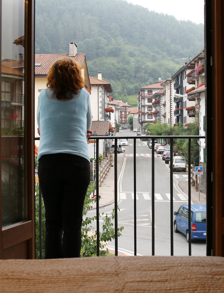 Hostal-Cicloturismo Lopenea Leitza  Εξωτερικό φωτογραφία